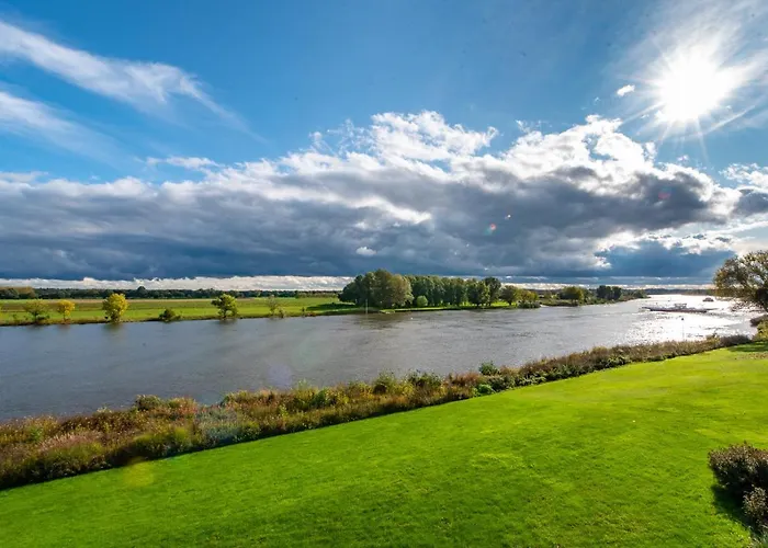 Aan De Maas Apartamento