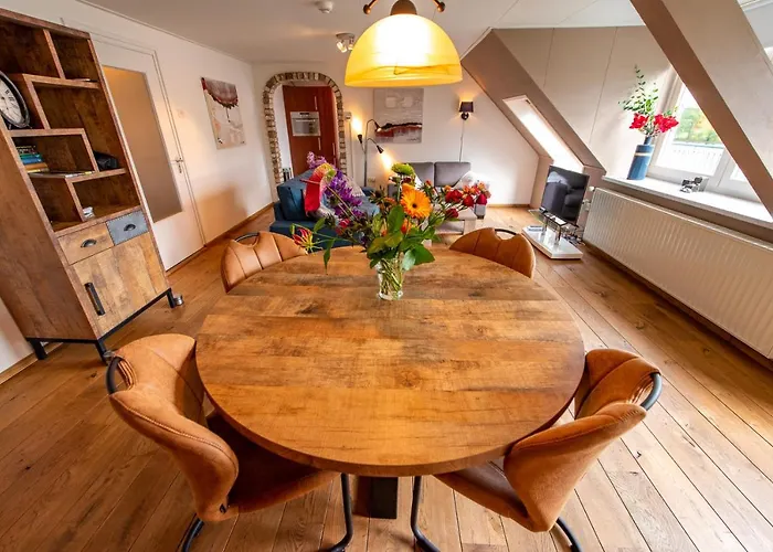 Aan De Maas Apartamento *