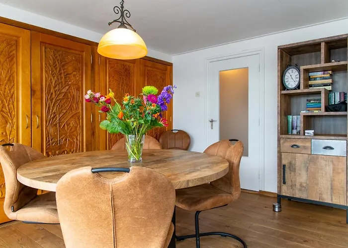 Aan De Maas Broekhuizen